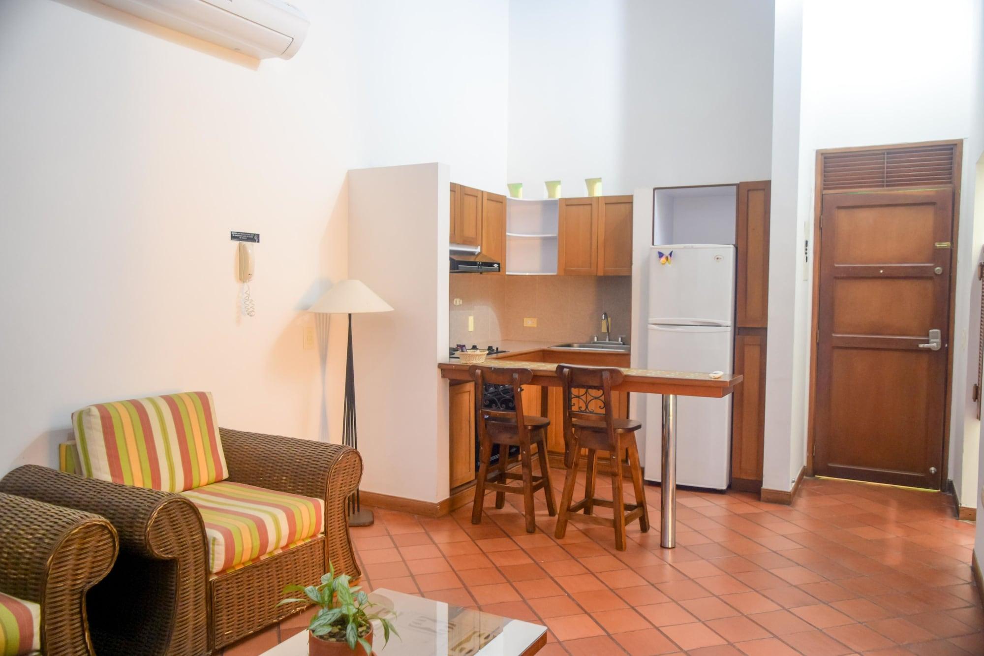 Hotel Colina De San Antonio Кали Екстериор снимка
