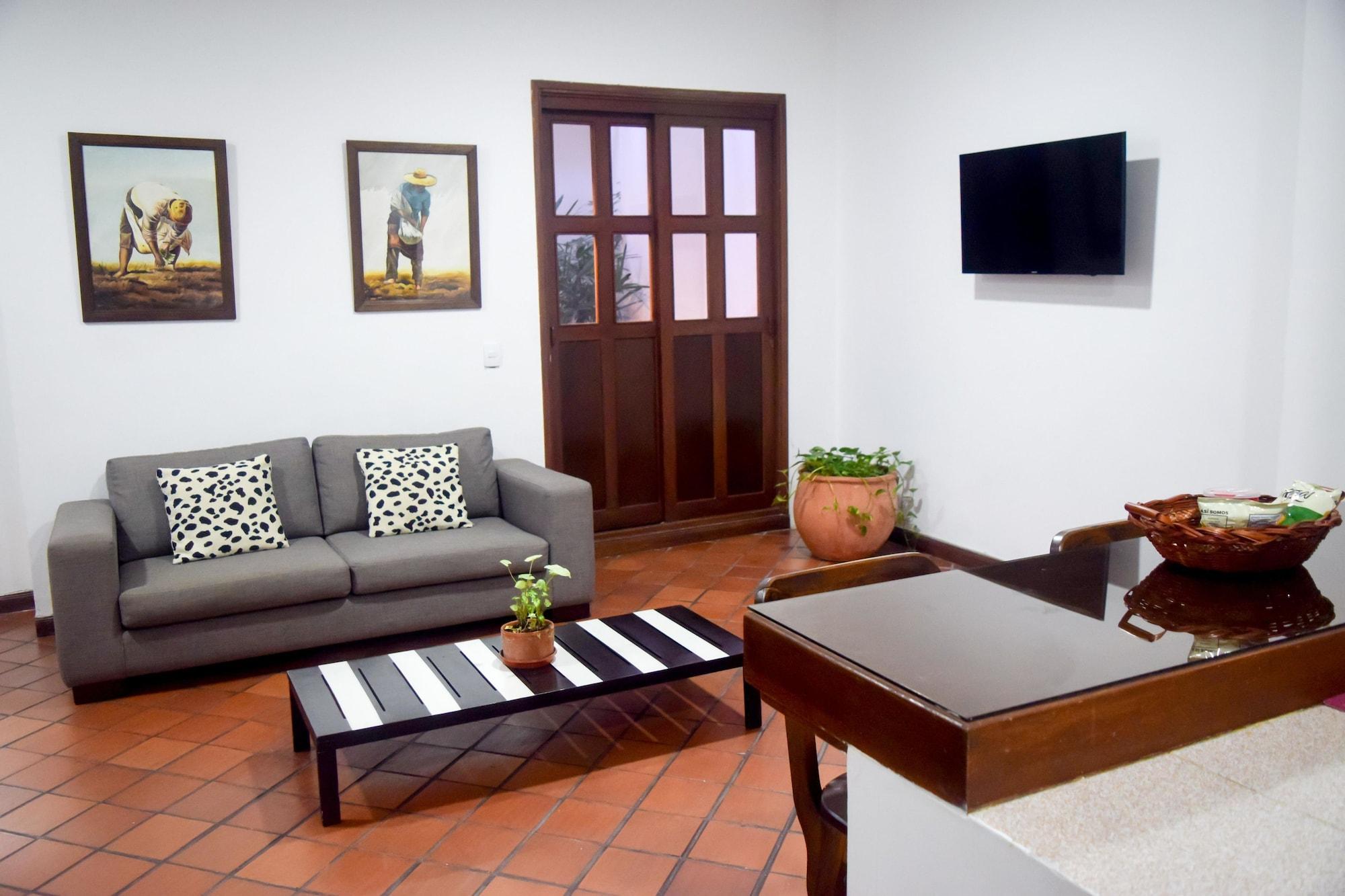 Hotel Colina De San Antonio Кали Екстериор снимка