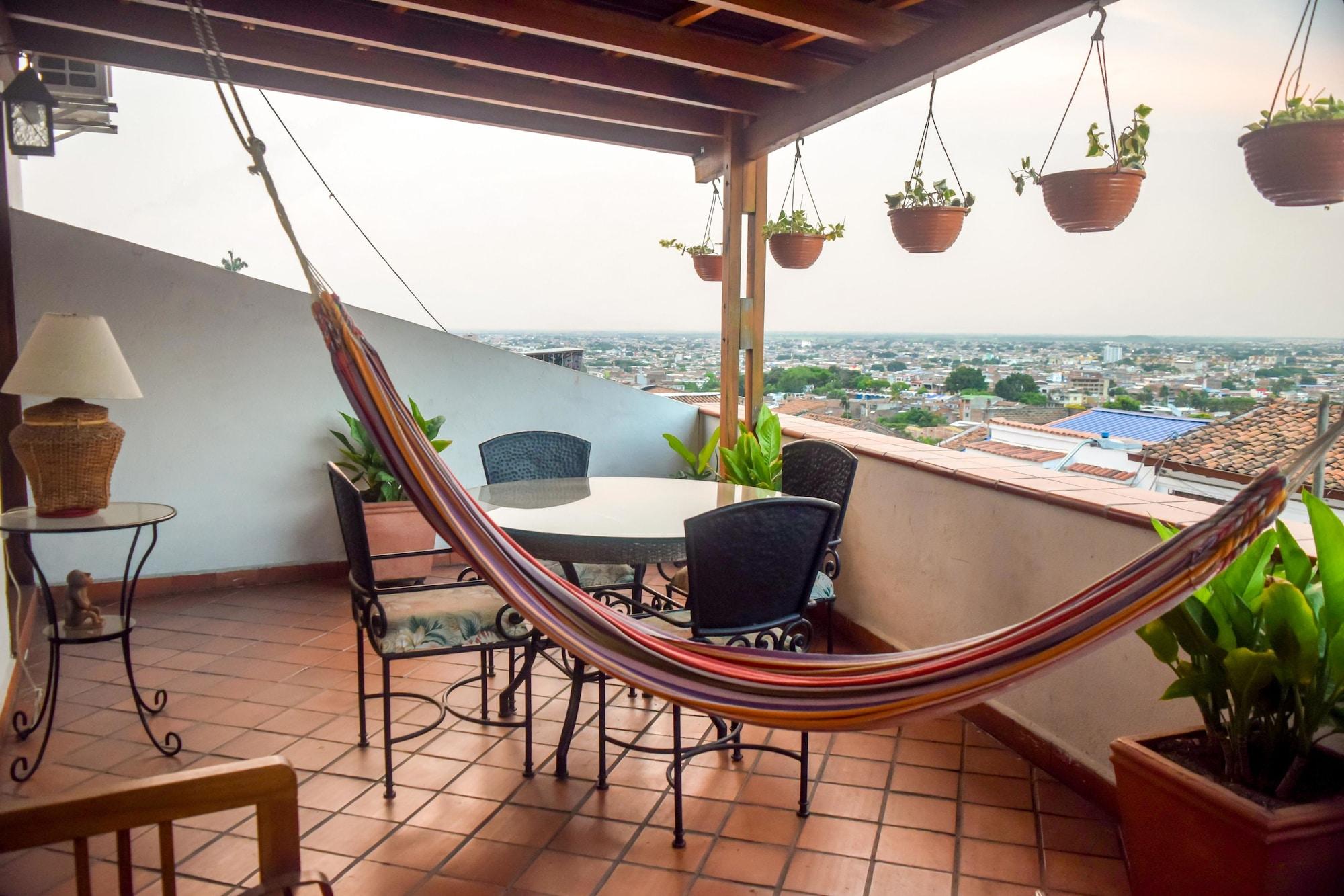 Hotel Colina De San Antonio Кали Екстериор снимка
