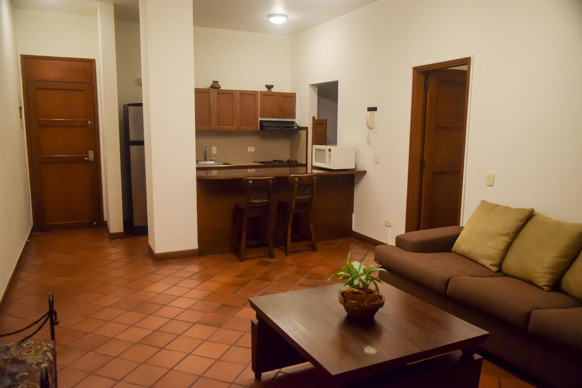 Hotel Colina De San Antonio Кали Екстериор снимка