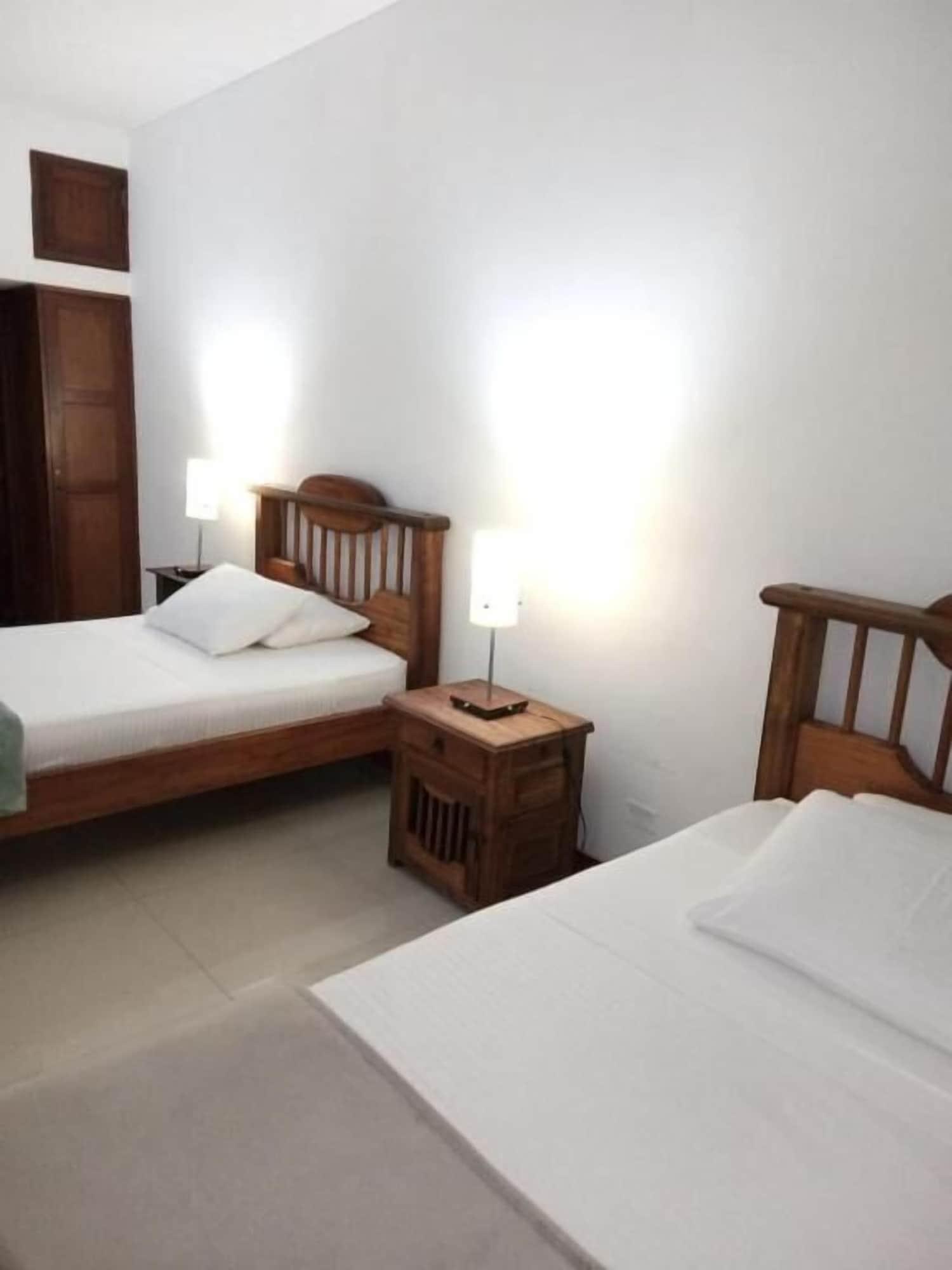 Hotel Colina De San Antonio Кали Екстериор снимка