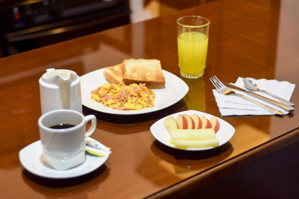 Hotel Colina De San Antonio Кали Екстериор снимка