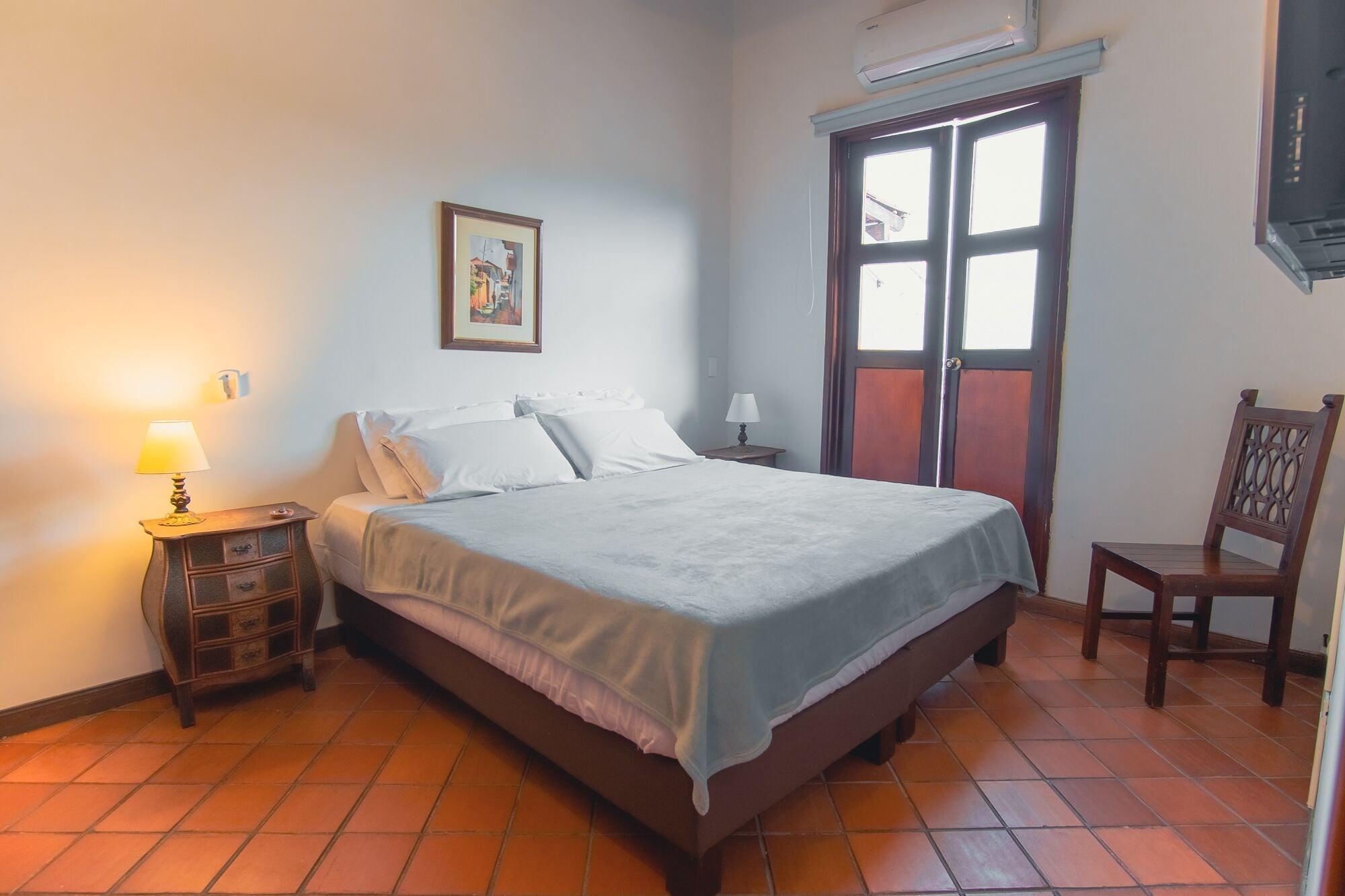 Hotel Colina De San Antonio Кали Екстериор снимка
