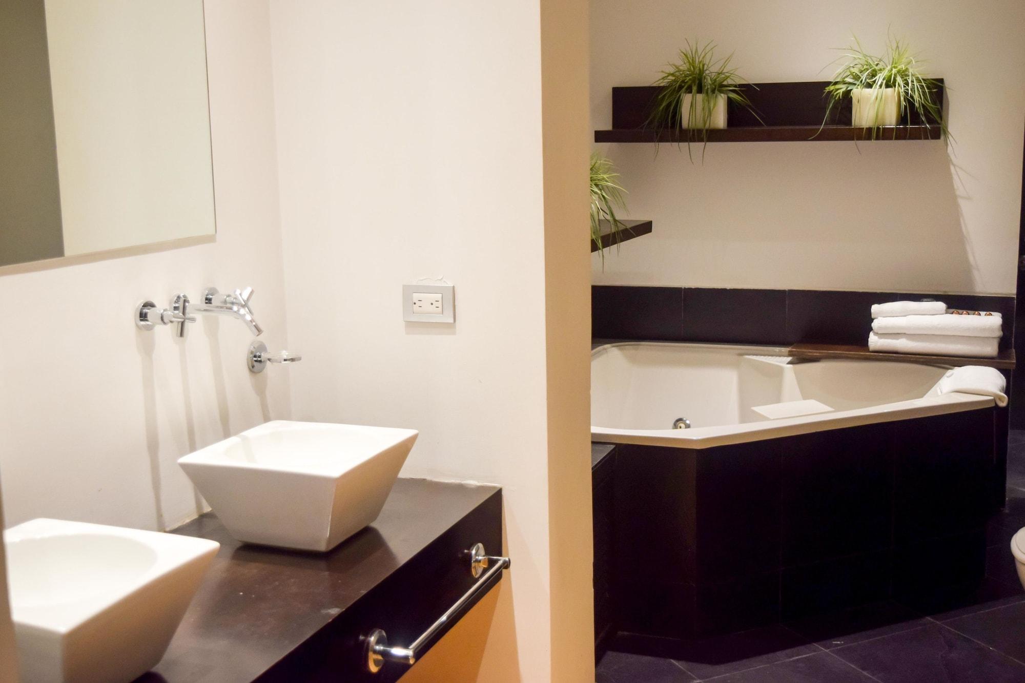 Hotel Colina De San Antonio Кали Екстериор снимка